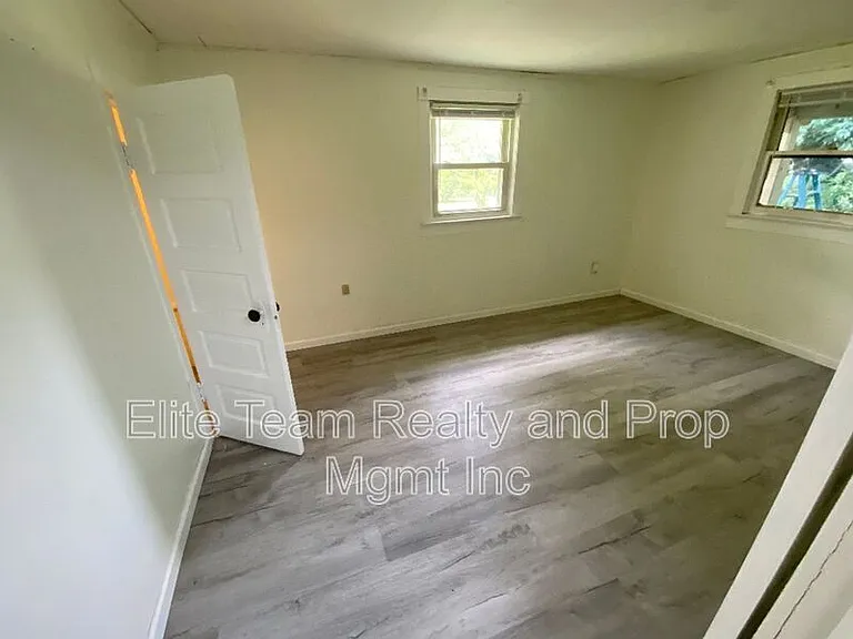 10646 Cyclone Dr — Photo 4