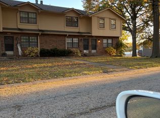 3338 NW Mill Dr, Blue Springs, MO 64015