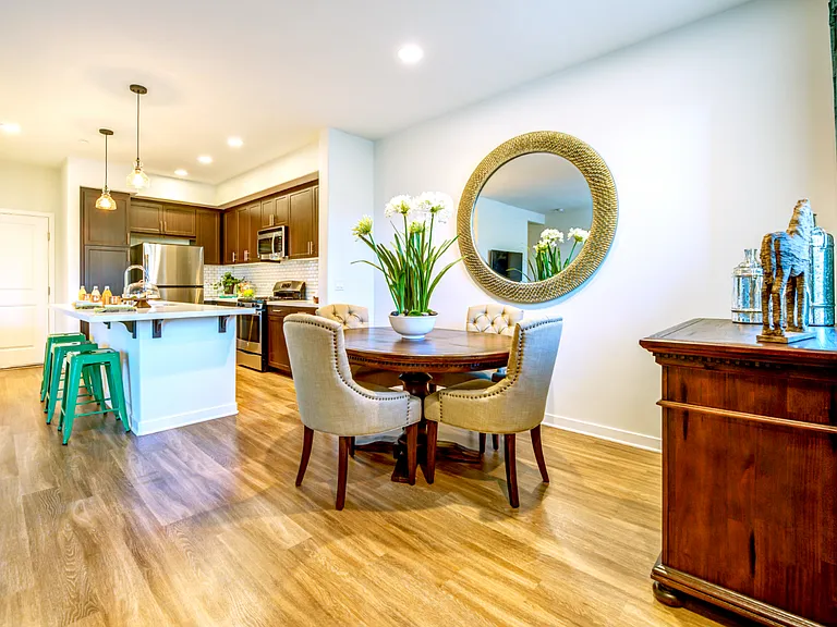 Model Kitchen Dining