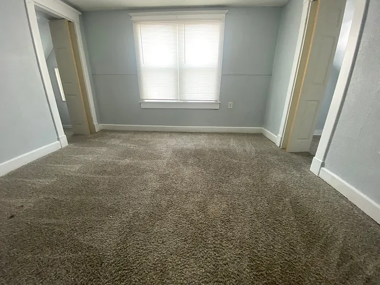 2316 Coyner Ave — Photo 9