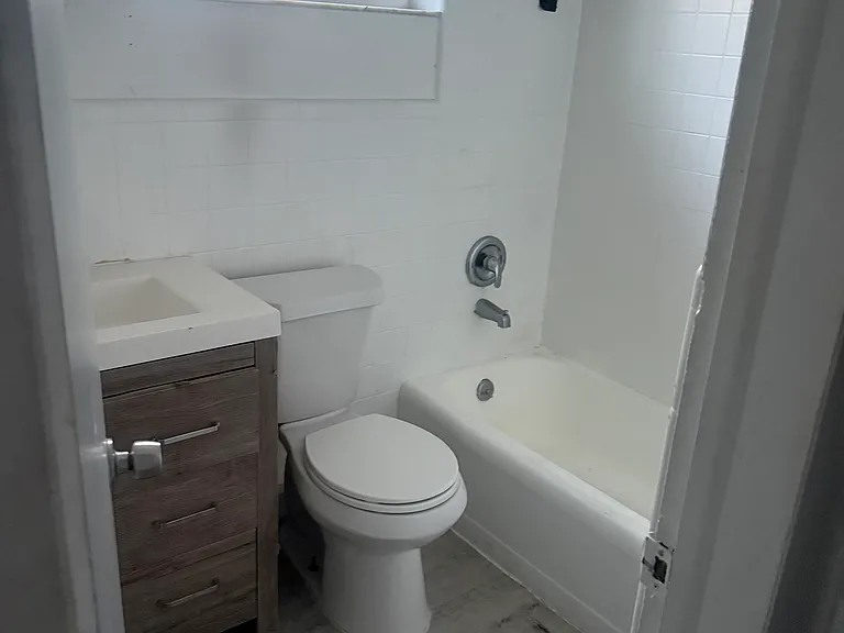 20 NW 18th Ave — Photo 6