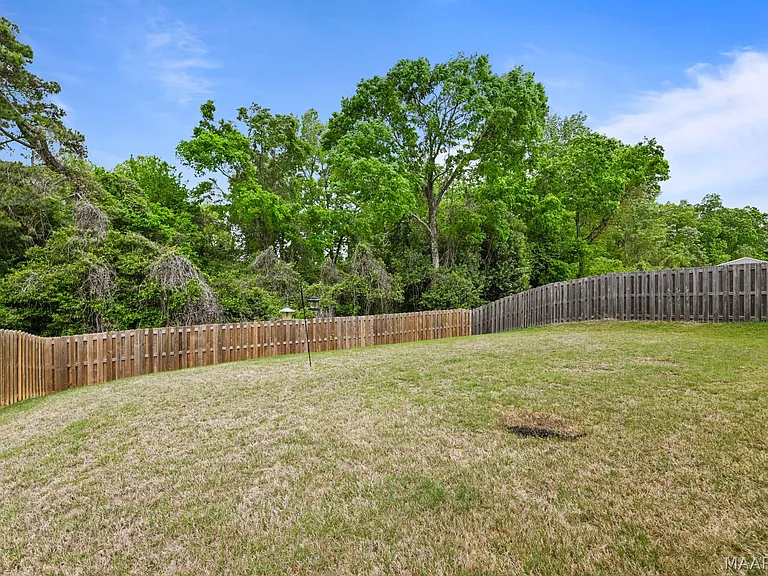 731 Hedgefield Way — Photo 40