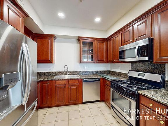 5th image of 14242 Burbank Blvd APT 104