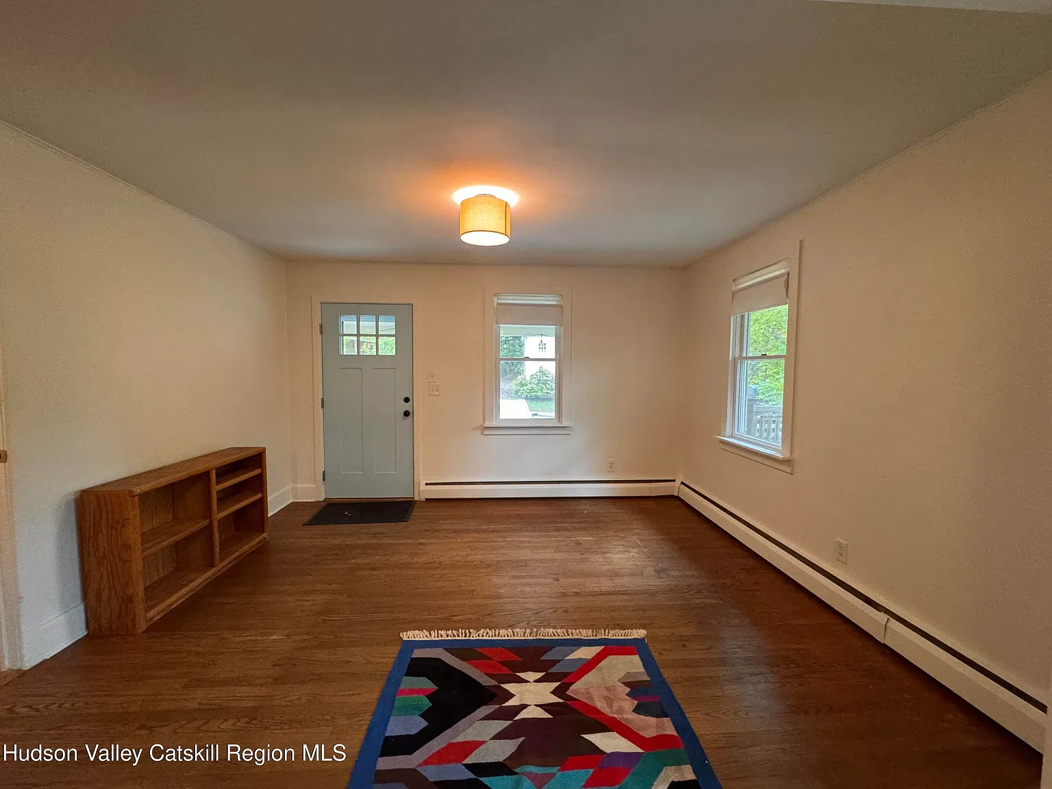 2 bed, 1.0 bath, 1184 sqft, $3,200 — Photo 3