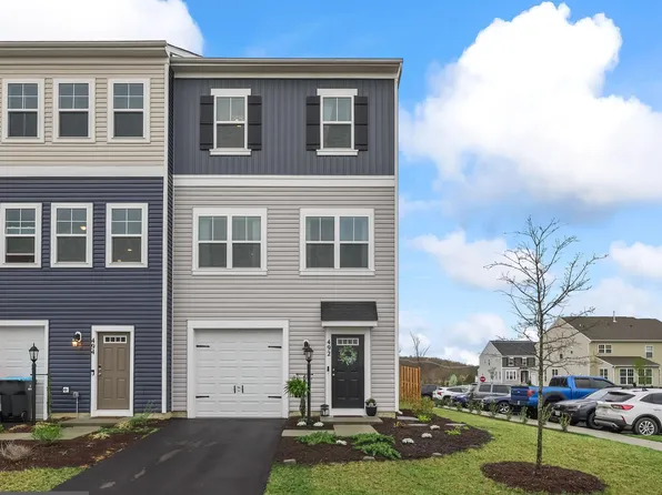 492 Parkland Dr, Stephenson, VA 22656