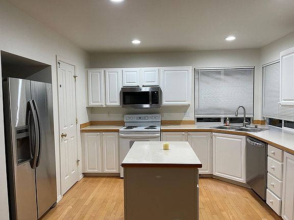 5th image of 24248 SE 10th Pl