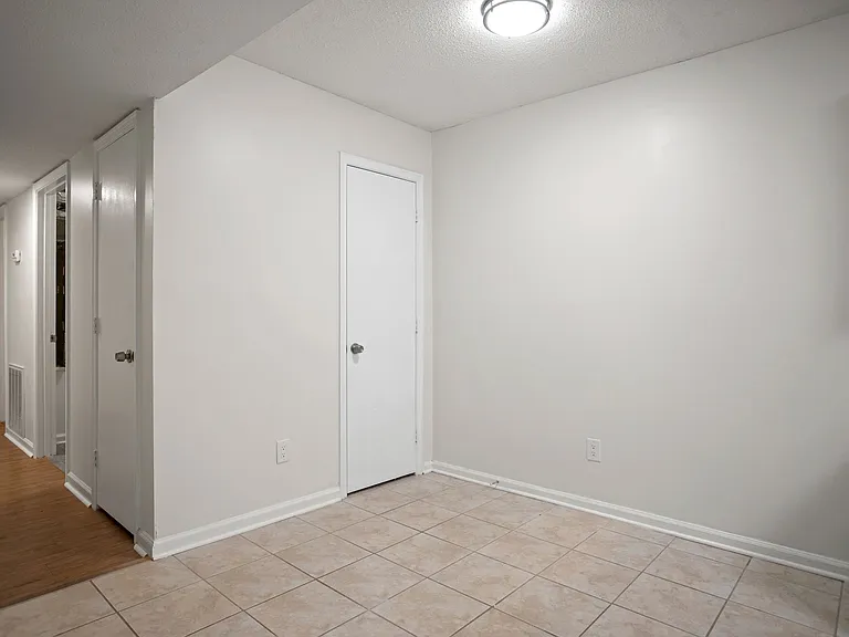 5659 Hornaday Rd #B — Photo 7