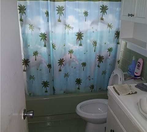 5th image of 8205 NW 93rd Ave