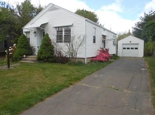 39 View St, Holyoke, MA 01040