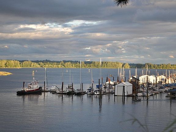 stormwatching in town