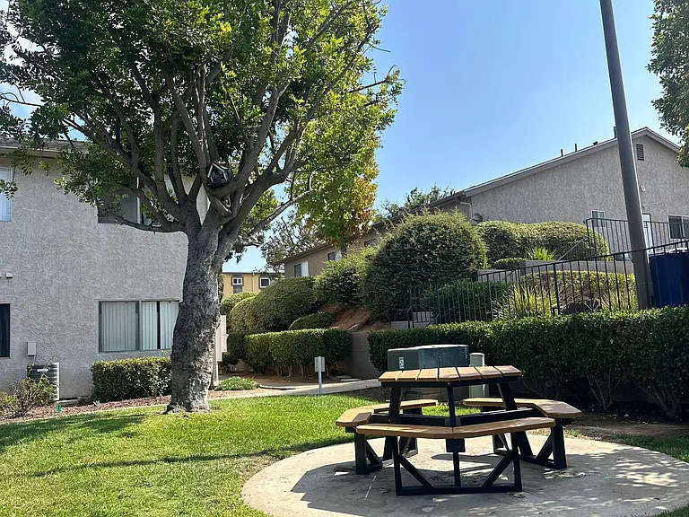 Heights Square Apartments! — Photo 8