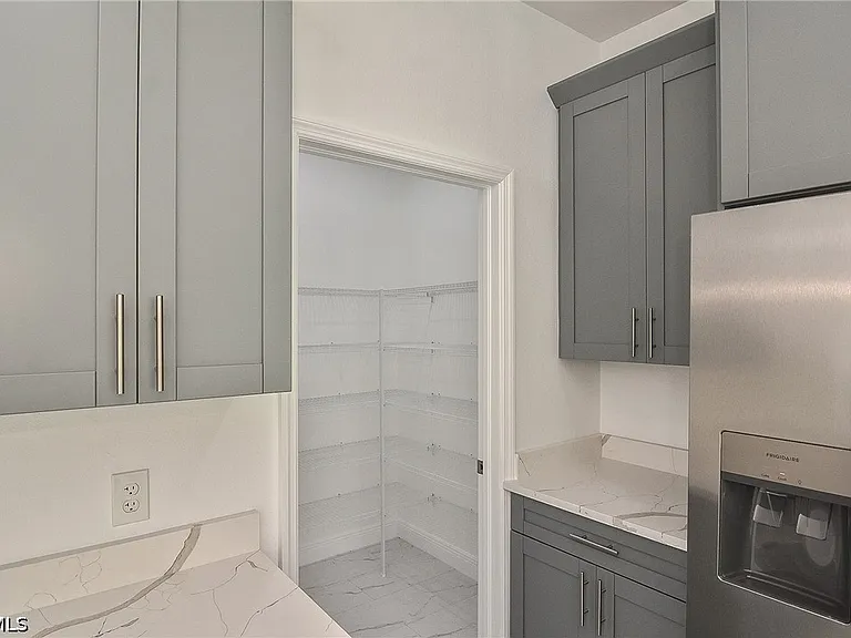3034 Price Ave — Photo 12