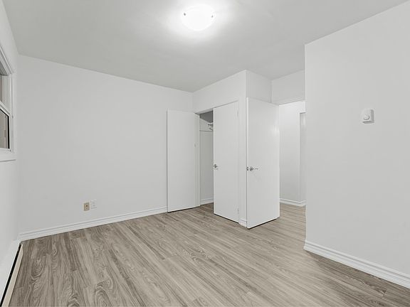 5th image of 60 Prince Edward St