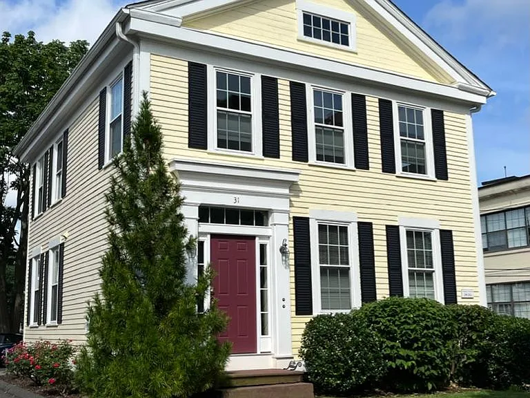 31 Broad St #2 — Photo 1