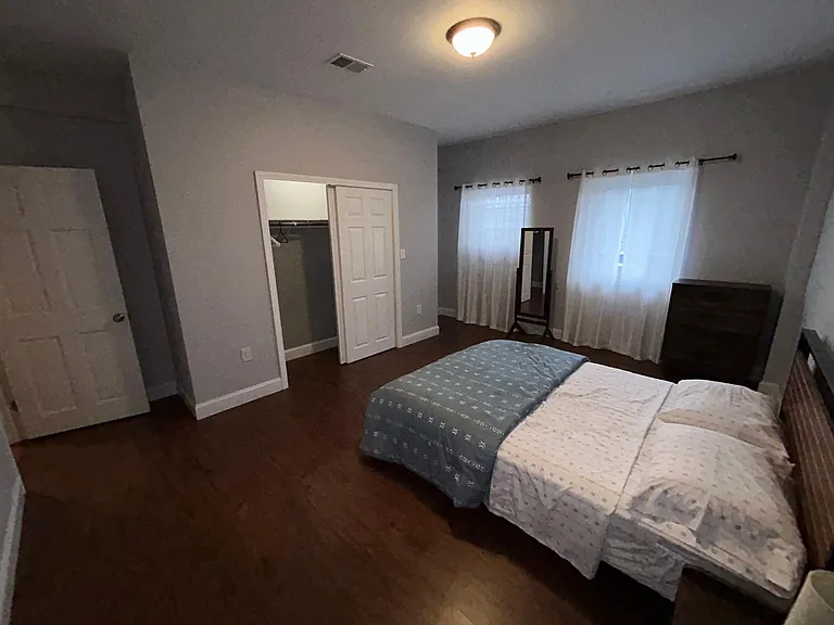 26 Bessom St #3 — Photo 22