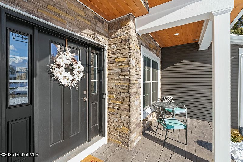 2nd image of 388 Vly Road