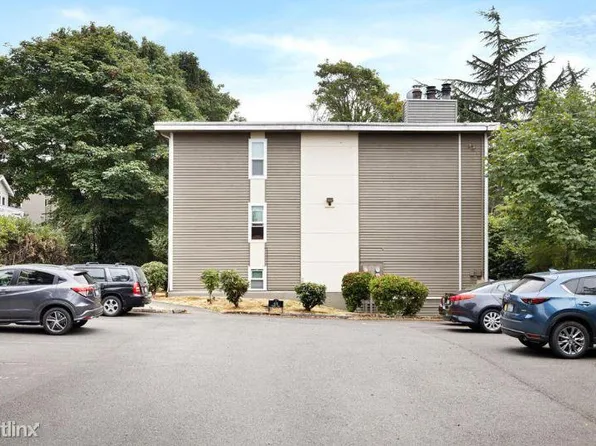 619 9th Ave S, Kirkland, WA 98033