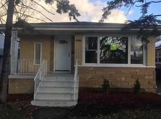 8829 S Albany Ave, Evergreen Park, IL 60805