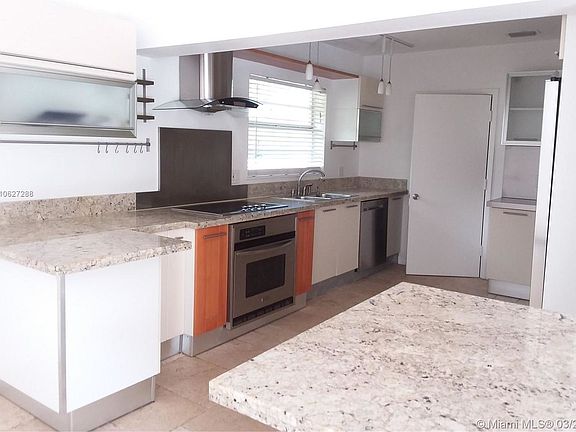 4th image of 5520 Alhambra Cir