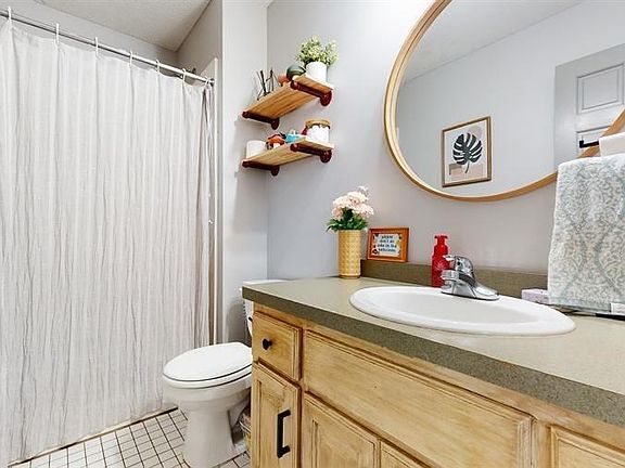 3rd image of 6491 Langer Ln
