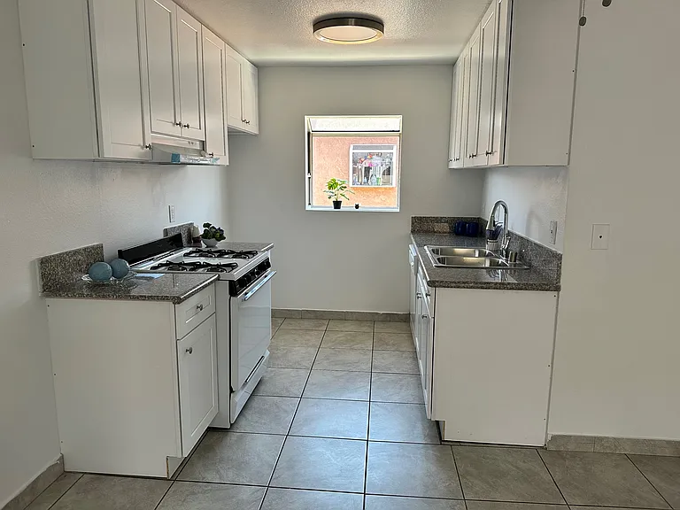 6623 Woodley Ave #213 — Photo 4