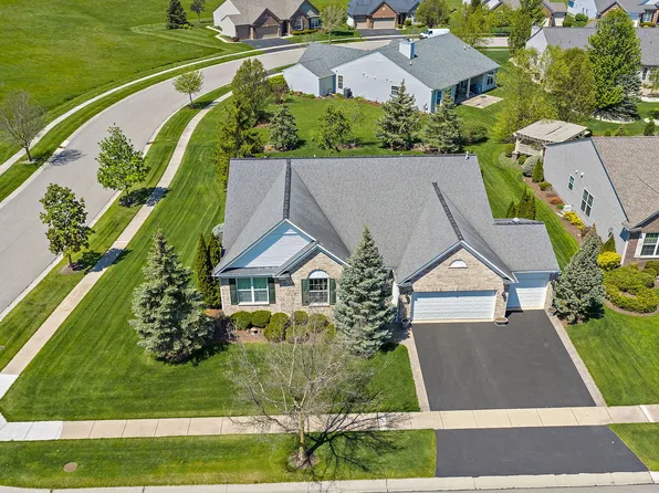 12663 Bluebell Ave, Huntley, IL 60142