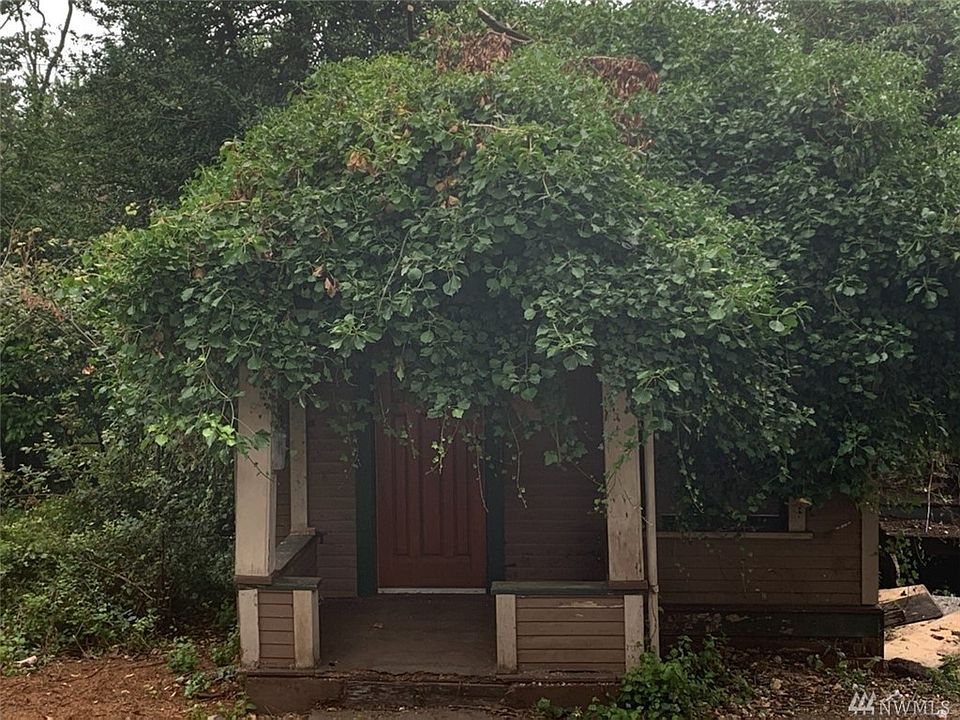 2nd image of 4210 1st Ave NE