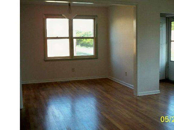 2nd image of 4431 Sandy Dr