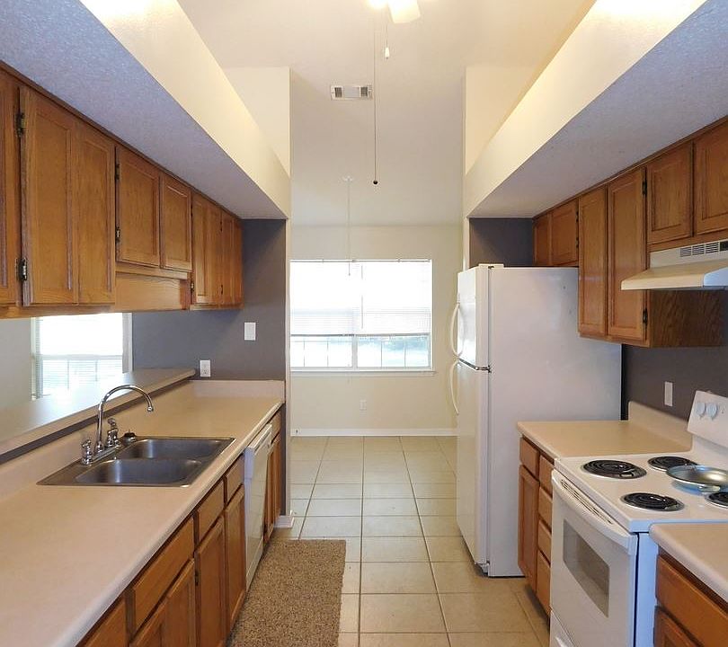 1st image of 5484 Timber Creek Cir