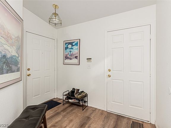 4th image of 115 Tapatio St