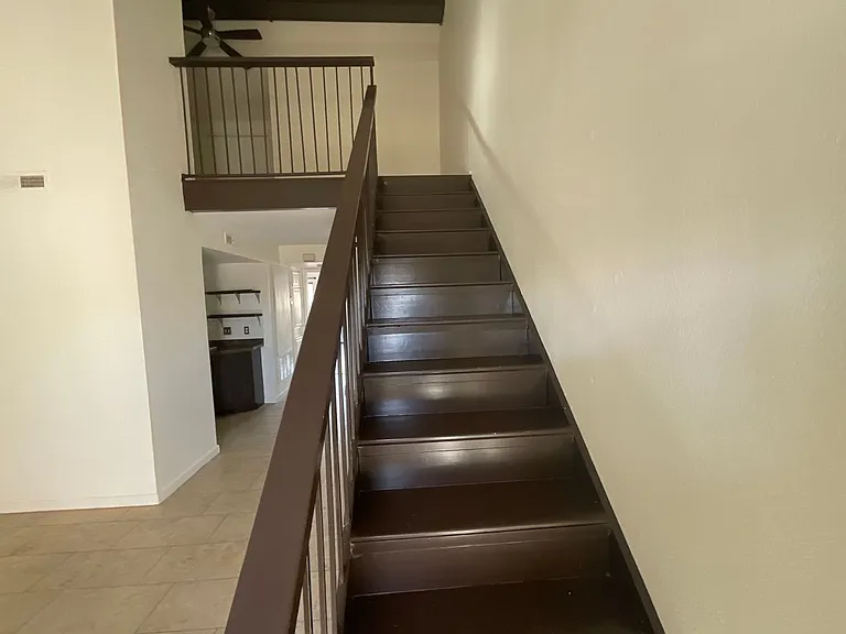11140 Stratford Dr #12 — Photo 15