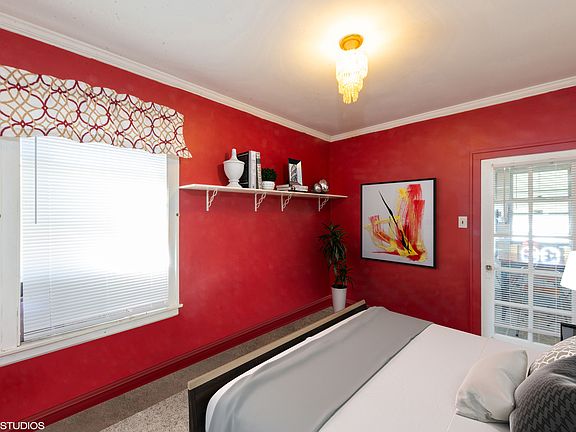 4th image of 3038 N Marmora Ave