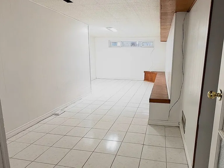 255 Sussex Ave #BASEMENT — Photo 6