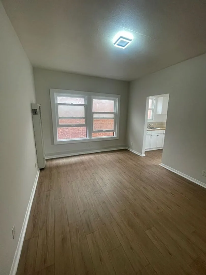 1162 N Western Ave. — Photo 1