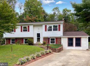 5300 Macwood Dr, Woodbridge, VA 22193