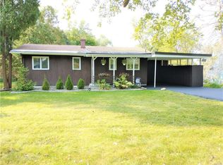 12 Fineview Dr, Deerfield, NY 13502