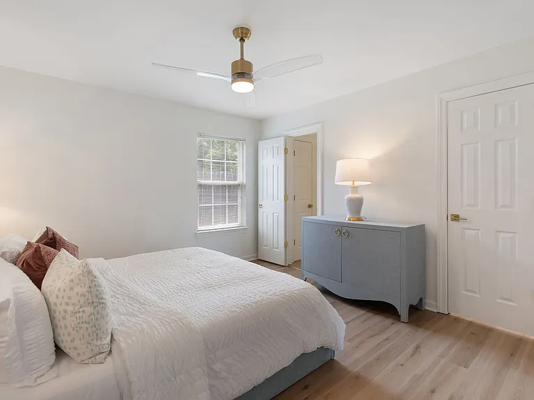 749 23rd St — Photo 33