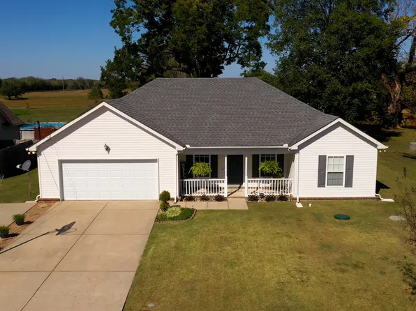 108 Emma Ct, Murfreesboro, TN 37128