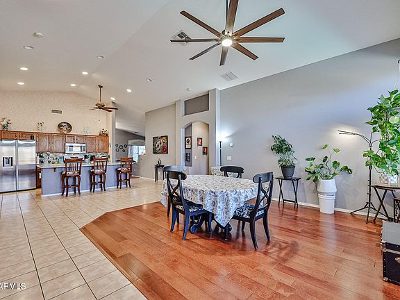 3rd image of 12814 W WINDROSE Drive