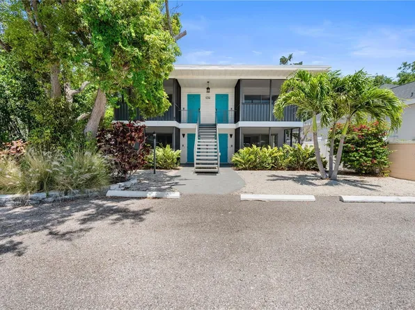 1739 Siesta Dr APT 2, Sarasota, FL 34239