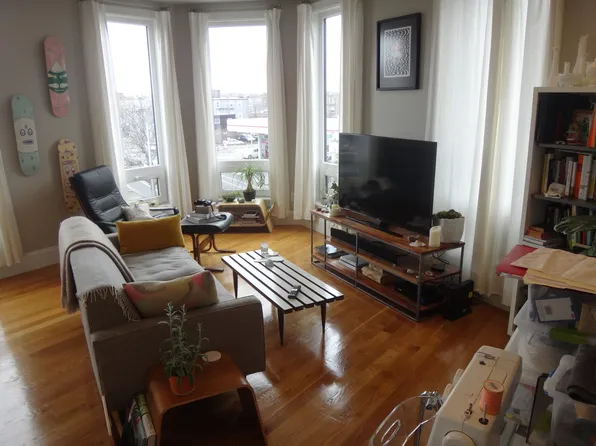 173 Hampshire St APT 3, Cambridge, MA 02139