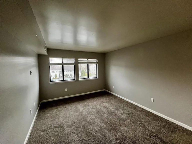 950 Life Dr #2 — Photo 4