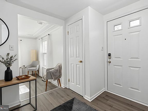 4th image of 10898 Stone Hill Ln