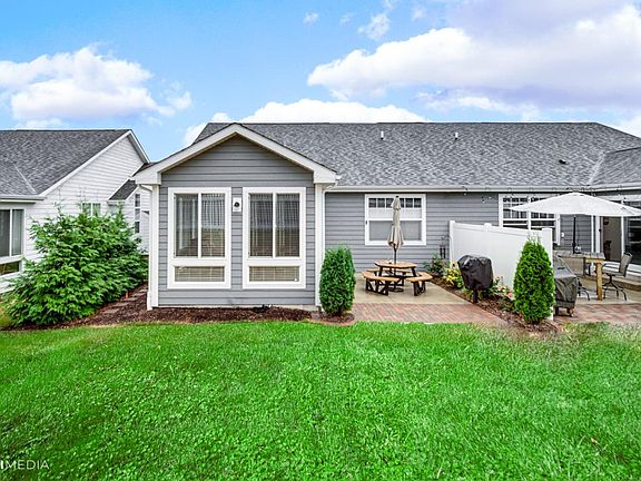 3rd image of 5946 S Dune Harbor Dr