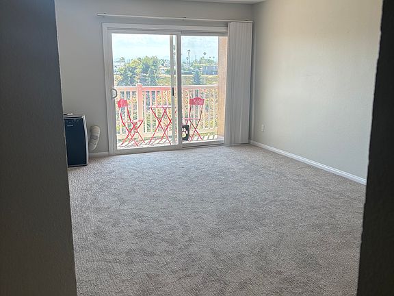 4th image of 3030 Suncrest Dr Unit 907