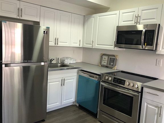 4th image of 1255 Pennsylvania Ave #1