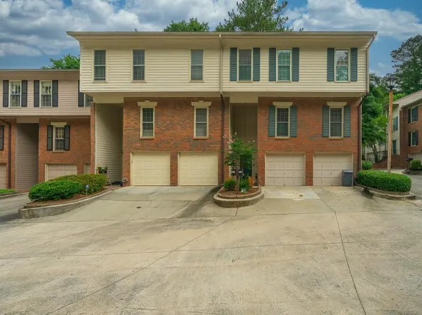 504 Brandywine Cir #504, Sandy Springs, GA 30350