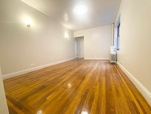 3rd image of 1462 Taylor Ave APT 17A