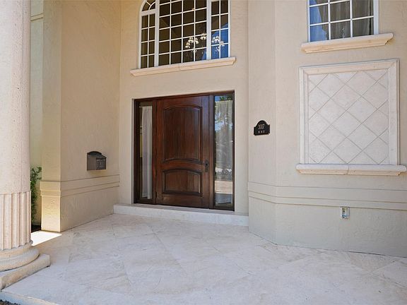 5th image of 3017 NE 59th Street
