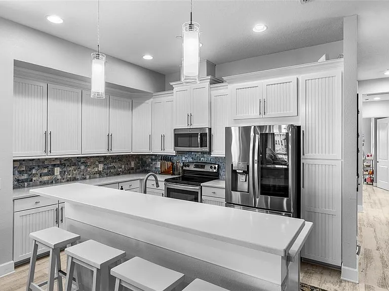 319 Compass Point Dr #201 — Photo 2